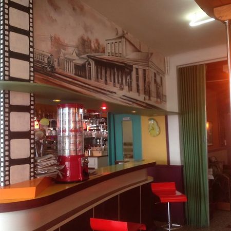 Hotel Moderne Vire  Luaran gambar