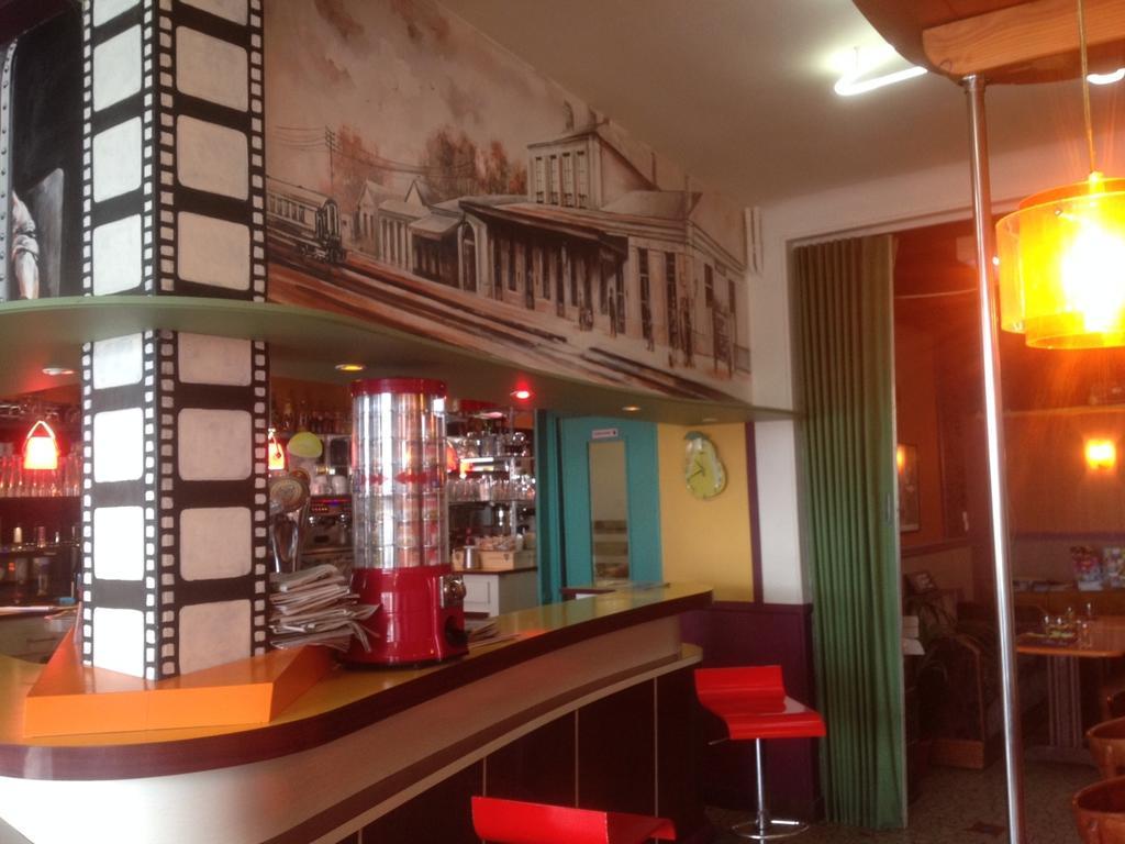 Hotel Moderne Vire  Luaran gambar