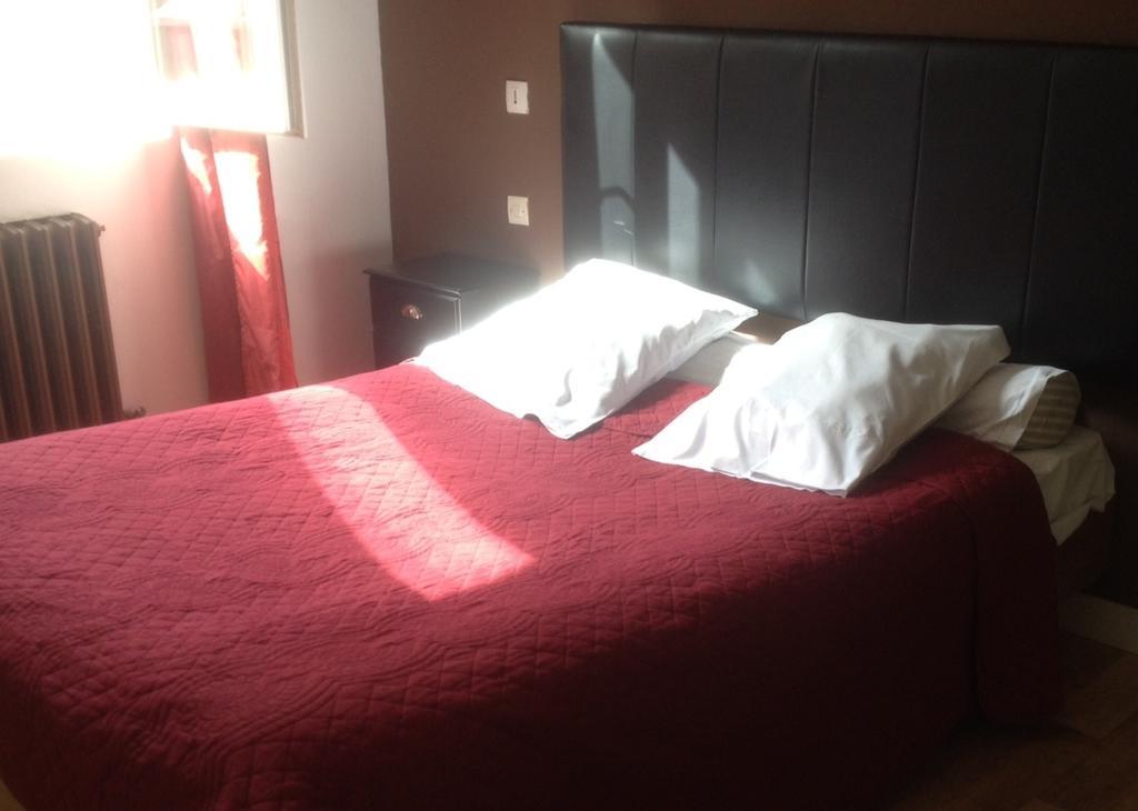 Hotel Moderne Vire  Luaran gambar